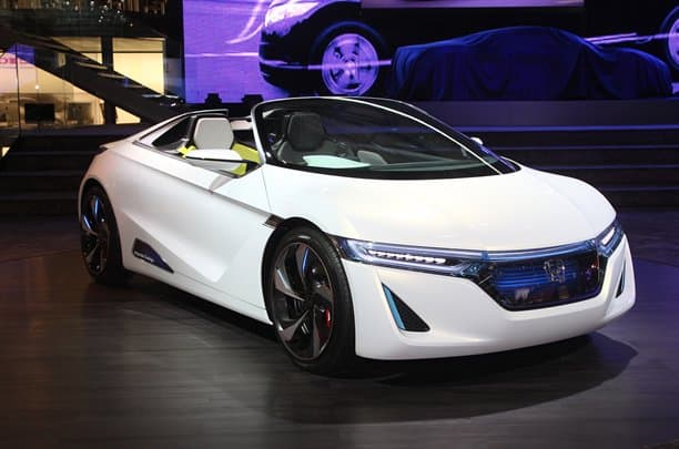 EV-STER was one of Honda's Tokyo show stars and conforms to Kei-car size and engine limits.